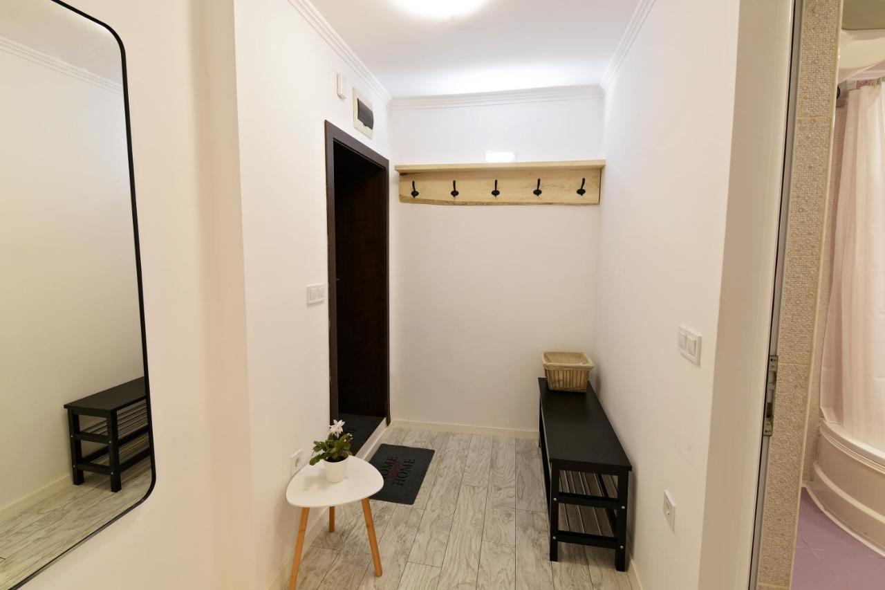 Sea Apartment / Апартамент До Морето Varna Bagian luar foto