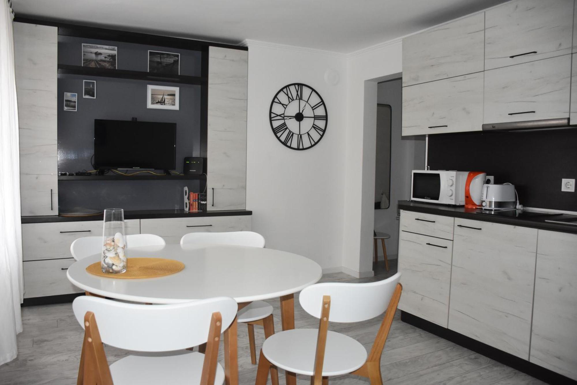 Sea Apartment / Апартамент До Морето Varna Bagian luar foto